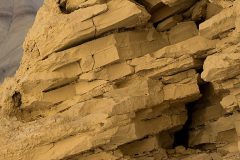 death-valley-golden-canyon