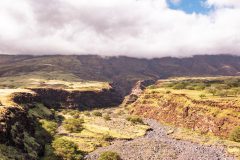 maui-drone-gorge